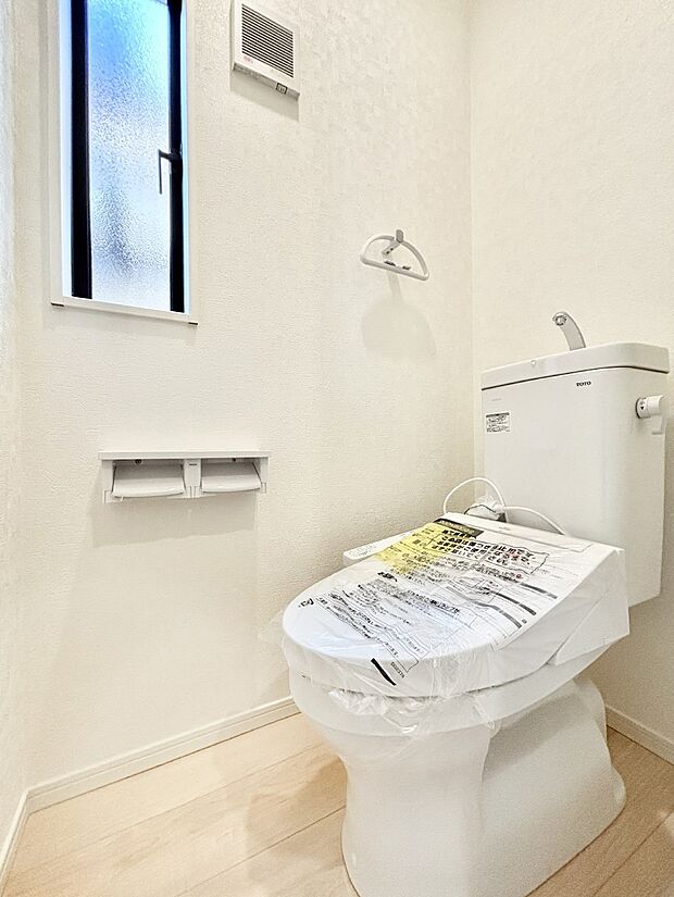トイレは1階と2階それぞれに配置されていてとても便利です。 