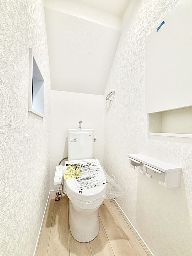 トイレは安心の2箇所!朝のバタバタも一安心です。