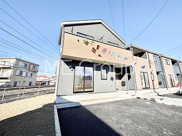 洗練された外観、上質な住空間が広がる室内は永く安心して過ごせる住居です。