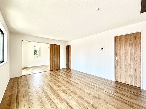 家族の笑顔が自然と生まれてくる、そんな雰囲気のダイニングに仕上がっています 