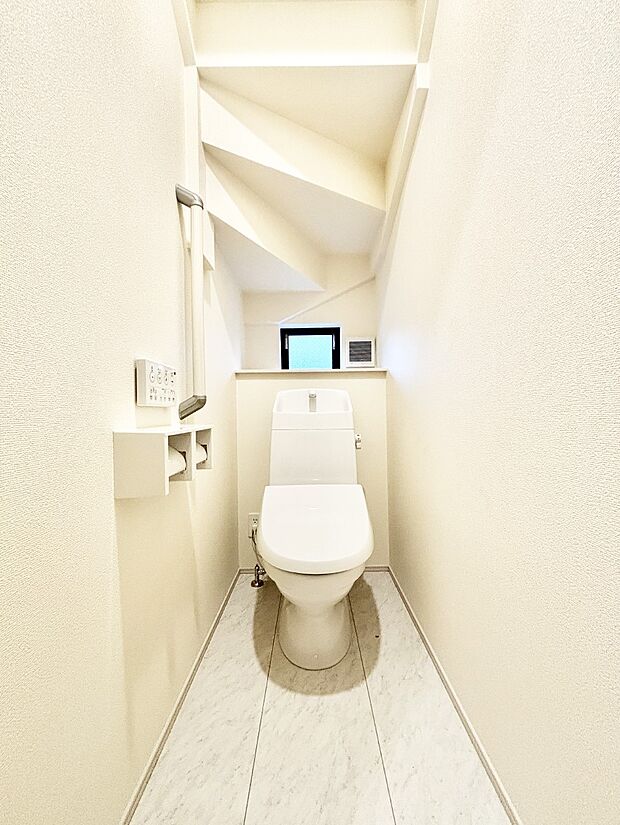 トイレは1階と2階それぞれに配置されていてとても便利です。