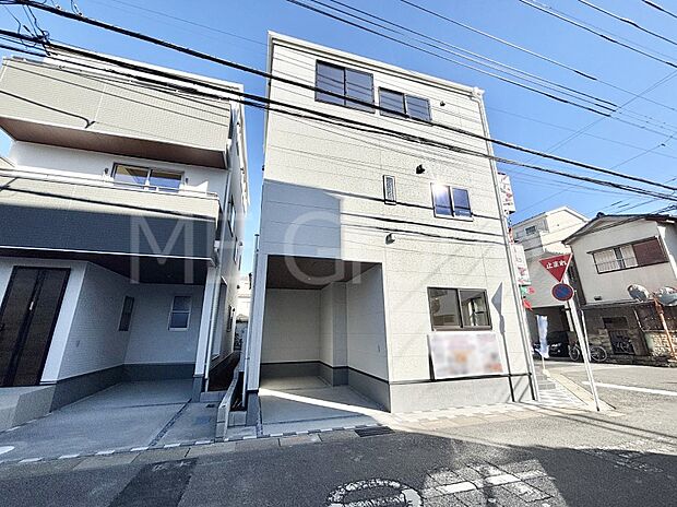 暮らしやすさと居心地の良さにこだわったシンプルで飽きのこないデザイン !