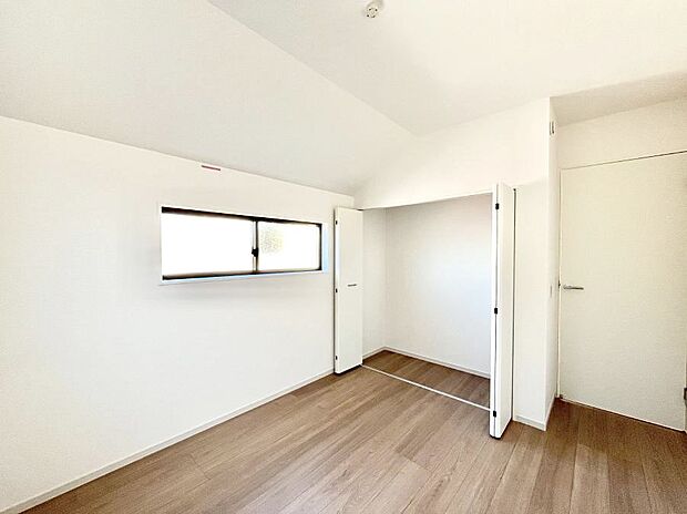 子供部屋にもおすすめな収納スペースたっぷりの居室