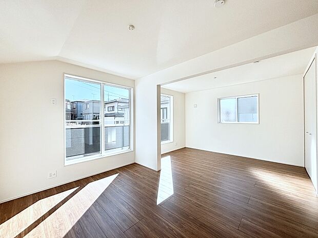 将来は2部屋にすることもできますね。お年頃になったら夢の個室にチェンジ！