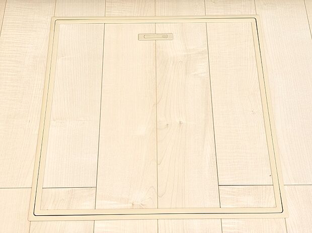 床下収納付き!日用品・非常用品の収納にも大活躍。