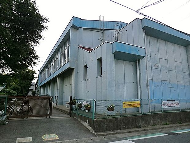 小学校 880m 富士見市立水谷小学校