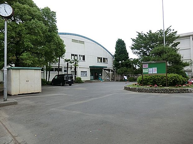 中学校 1040m 富士見市立本郷中学校