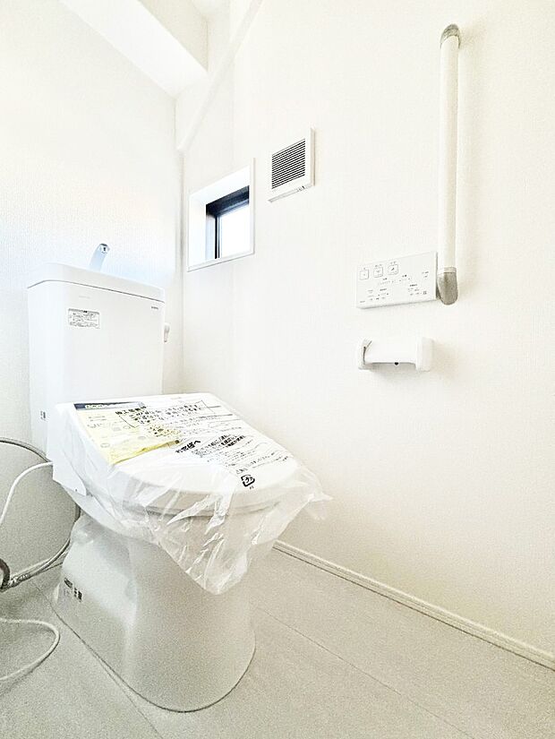 トイレは温水洗浄機能付き