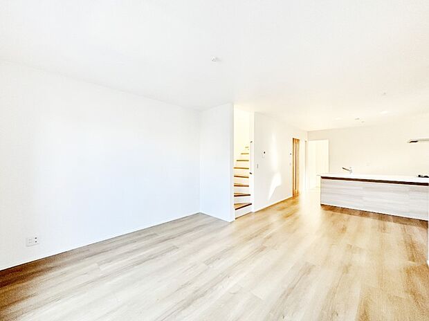 ご家族が自然と集まり、賑やかな笑い声で包まれる憩いの空間になりそうですね!