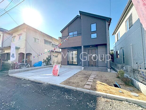 前面道路はきちんと整備されています