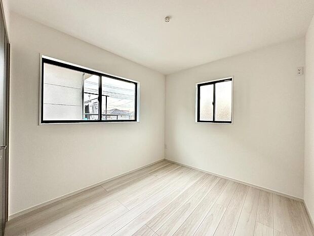 2面採光を確保した明るい空間。家族みんなが快適な暮らしを実現する設計です。