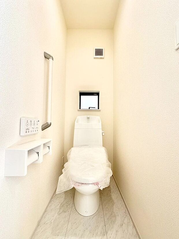 トイレは1階と2階それぞれに配置されていてとても便利です。