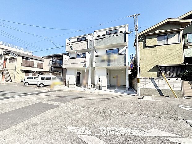 洗練された外観、上質な住空間が広がる室内は永く安心して過ごせる住居です。