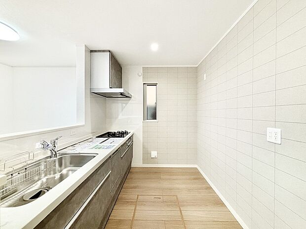 ゆとりあるキッチンではご家族と楽しくお料理ができます。