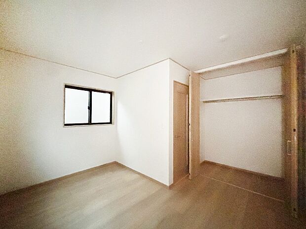 子供部屋にもおすすめな収納スペースたっぷりの居室