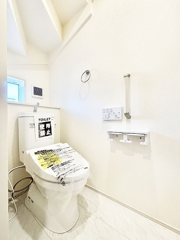 トイレは1階と2階それぞれに配置されていてとても便利です。 