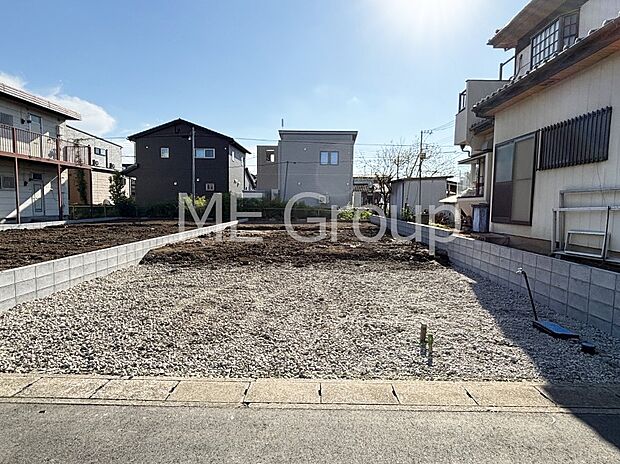 溢れる陽光でご家族の笑顔も輝く