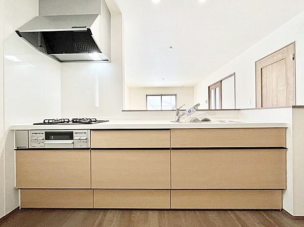 広々とした使い勝手の良いキッチンで日々のお料理も楽しくなりそう