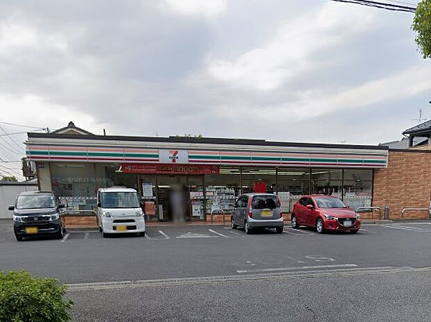 コンビニ 400m セブン-イレブン 松戸六高台8丁目店