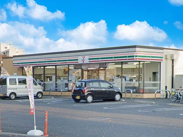 コンビニ 200m セブン-イレブンさいたま下大久保店