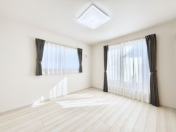 2面採光を確保した明るい空間。家族みんなが快適な暮らしを実現する設計です。