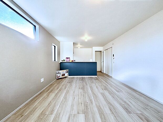 安全性を考慮し階段には手すりを設置しています