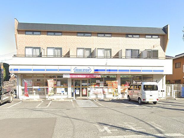 コンビニ 400m ミニストップ さいたま上小店