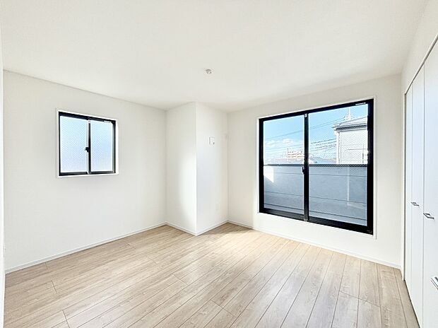 爽やかな日差しがお部屋全体を優しく包み込んでくれます