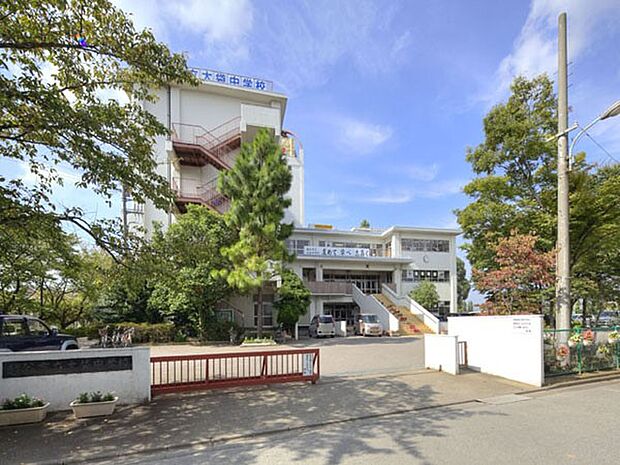 中学校 1540m 越谷市立大袋中学校