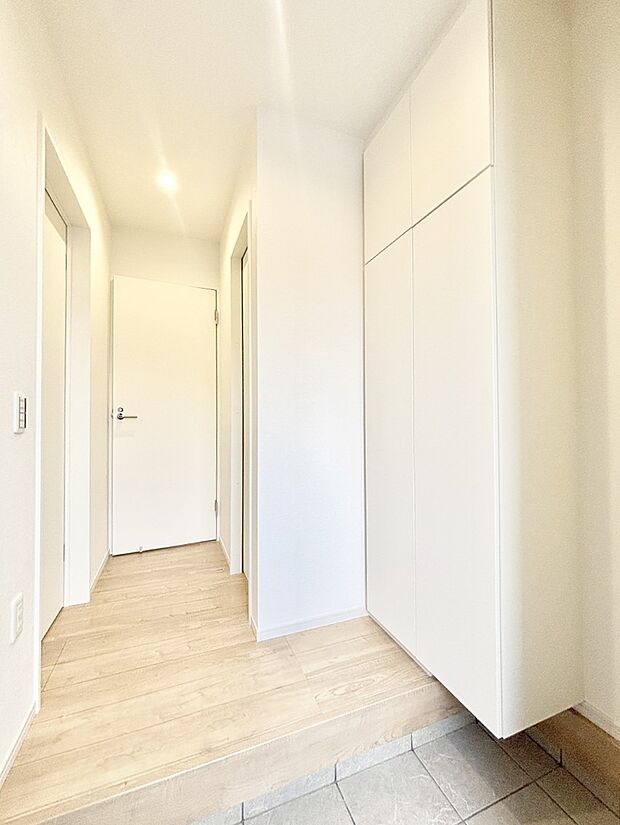 いつもきれいにしておきたい玄関ですね。  