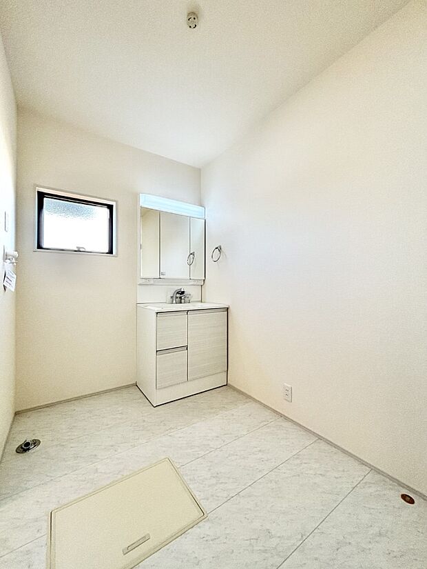 広々とゆとりのあるランドリースペース