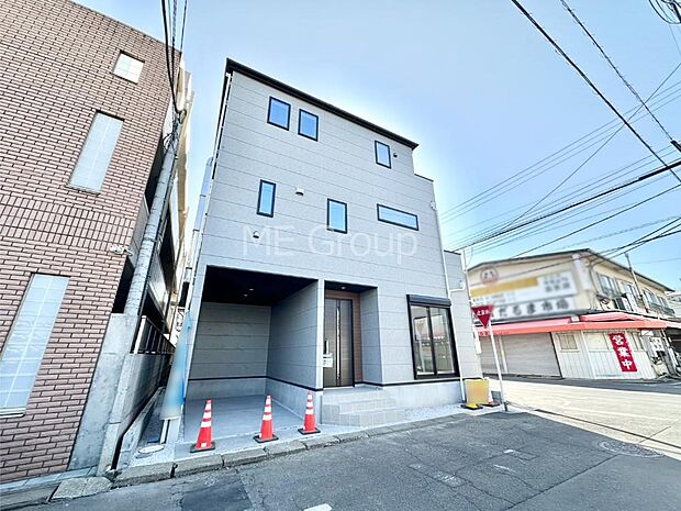 たっぷりの陽光と心地よい風が舞い込む住まい　