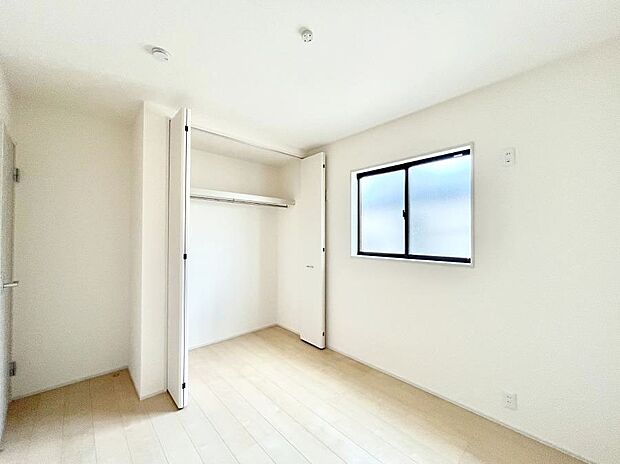 子供部屋にもおすすめな収納スペースたっぷりの居室