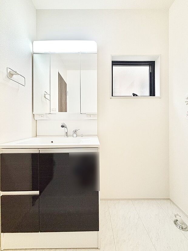 キッチンとの動線を考慮した水廻り集中設計で忙しい時間の家事もラクラク