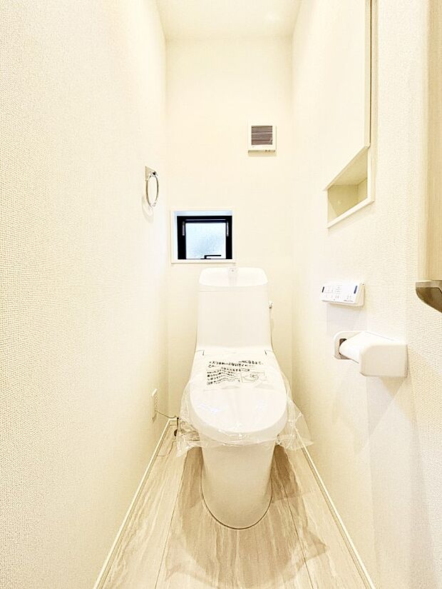 トイレは温水洗浄機能付き