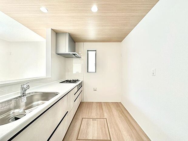 ゆとりあるキッチンではご家族と楽しくお料理ができます。