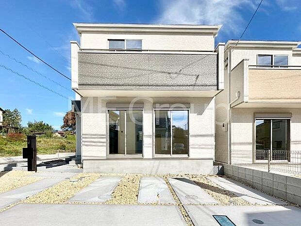 洗練された外観、上質な住空間が広がる室内は永く安心して過ごせる住居です。 