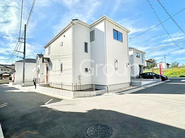 たっぷりの陽光と心地よい風が舞い込む住まい 