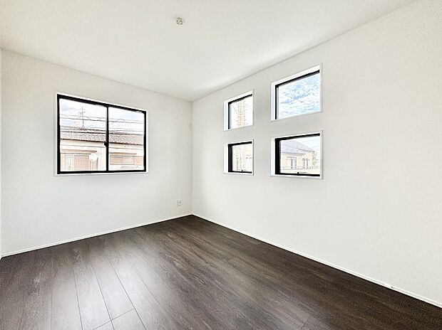 2面採光を確保した明るい空間。家族みんなが快適な暮らしを実現する設計です。