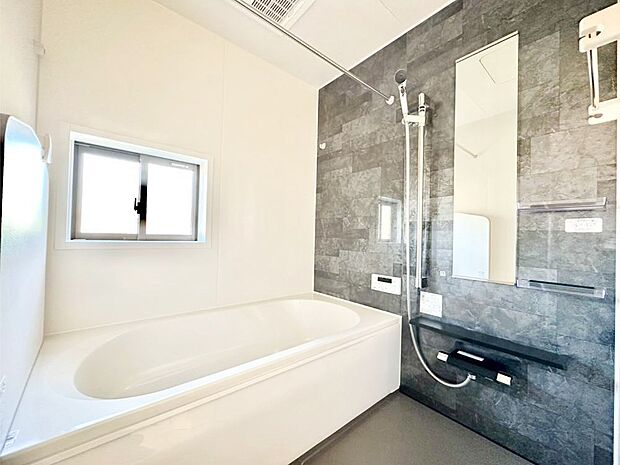 一日の疲れを癒やす大切なバスタイム。ゆっくりとお風呂を楽しんで疲れをとりたいですね!