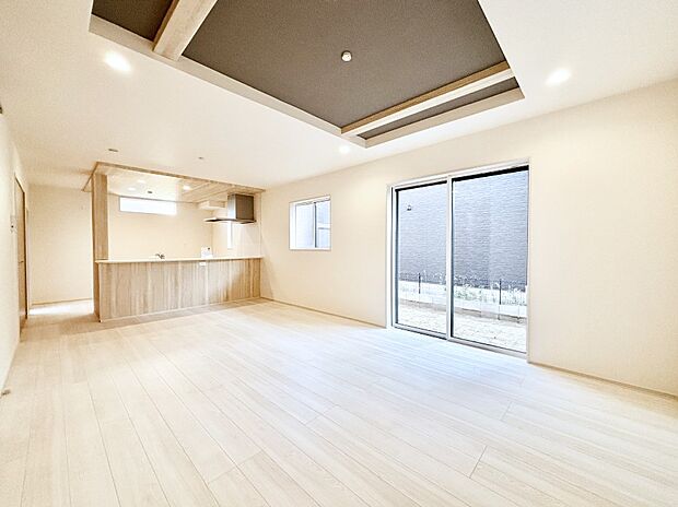 どこにいても家族のつながりを感じられるコミュニケーションリビング。 