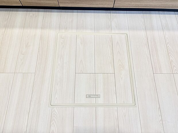 床下収納付き！日用品・非常用品の収納にも大活躍。