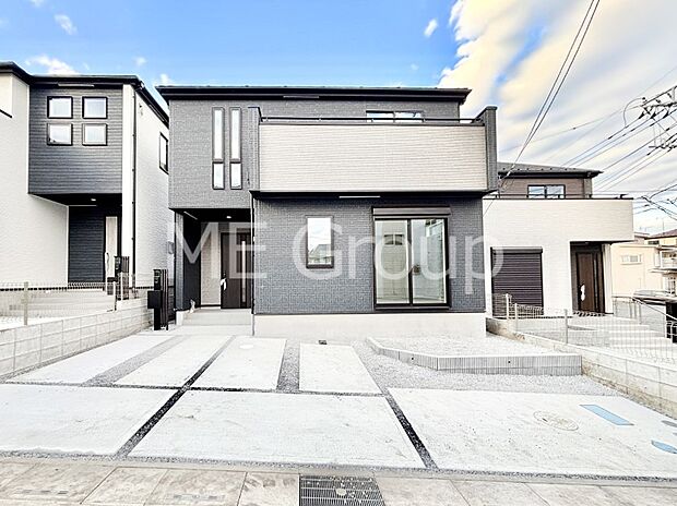 洗練された外観、上質な住空間が広がる室内は永く安心して過ごせる住居です。