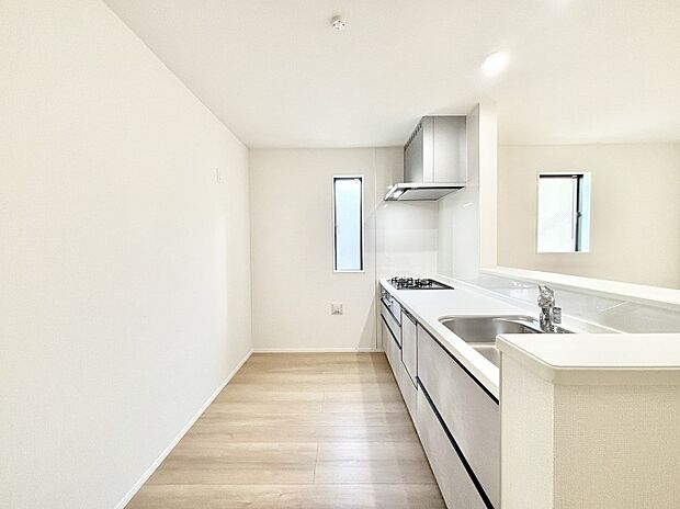 ゆとりあるキッチンではご家族と楽しくお料理ができます。