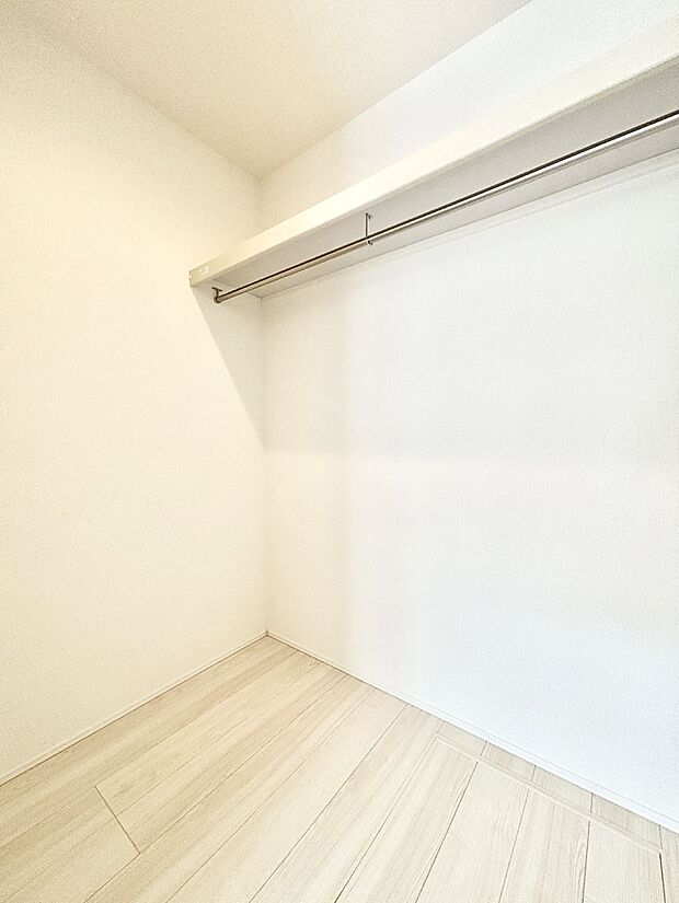 毎日の服選びが楽しくなるウォークインクローゼット