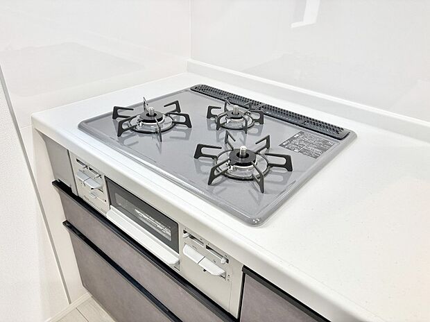 三口ガスコンロでお料理が一気にはかどりそう。