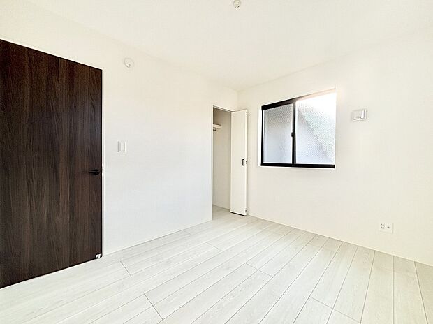 ナチュラルなフローリングはどんなインテリアにもマッチ。