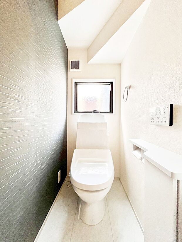 トイレは温水洗浄機能付き