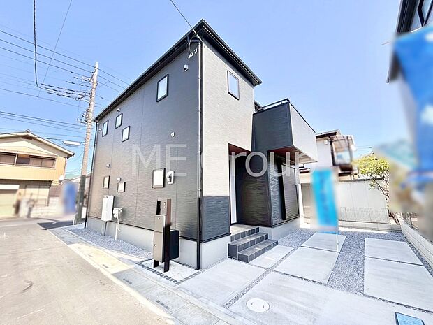 上質感あふれる外観デザイン。魅力の住まいを実現。