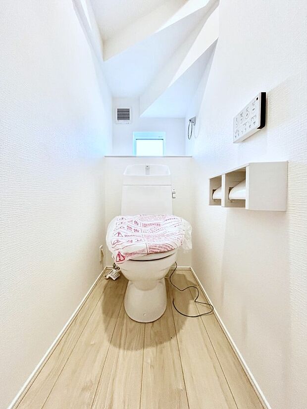 トイレは1階と2階それぞれに配置されていてとても便利です。 